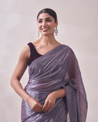 Mohey Women Lilac Stone Embellished Saree