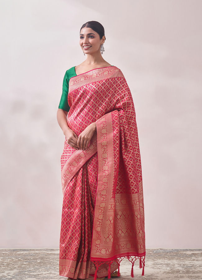 alt message - Mohey Women Rani Pink Patterned Saree image number 3