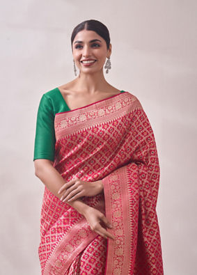 Mohey Women Rani Pink Patterned Saree image number 1