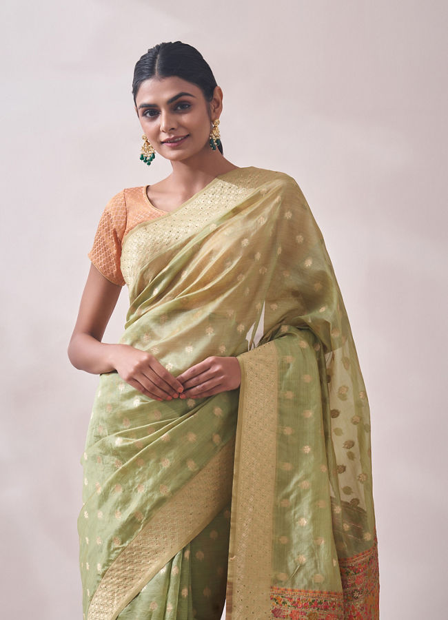 Mohey Women Light Green Zari Weaved Saree