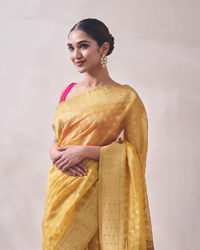 Mohey Women Turmeric Yellow Patterned Saree