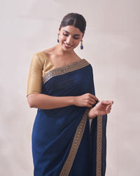 Mohey Women Teal Blue Patterned Saree