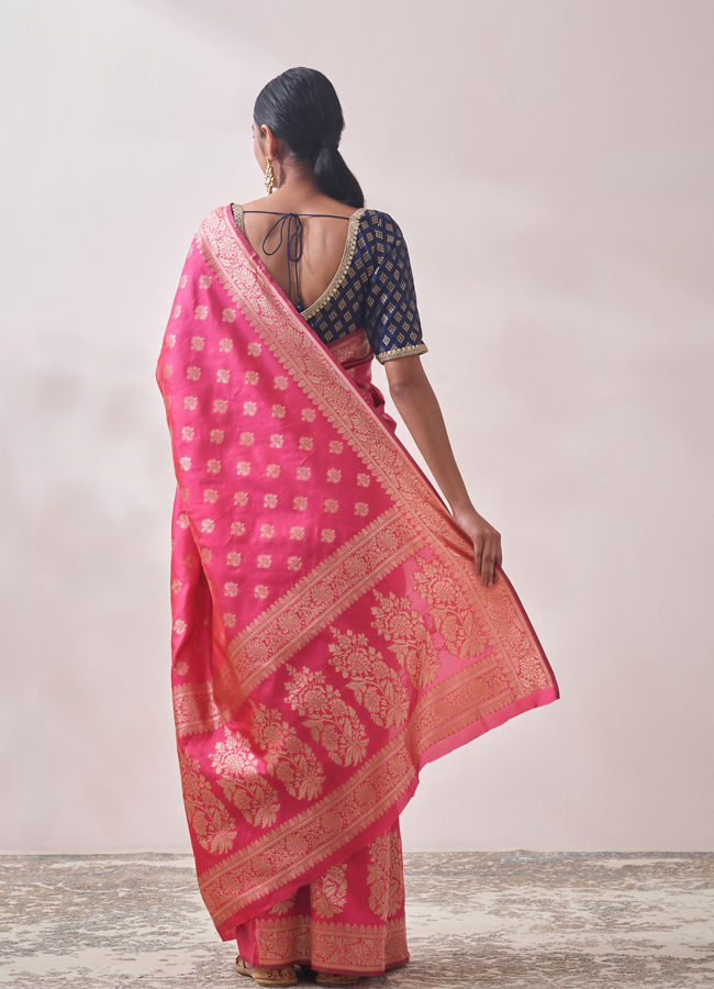 Mohey Women Splashy Pink Patterned Saree