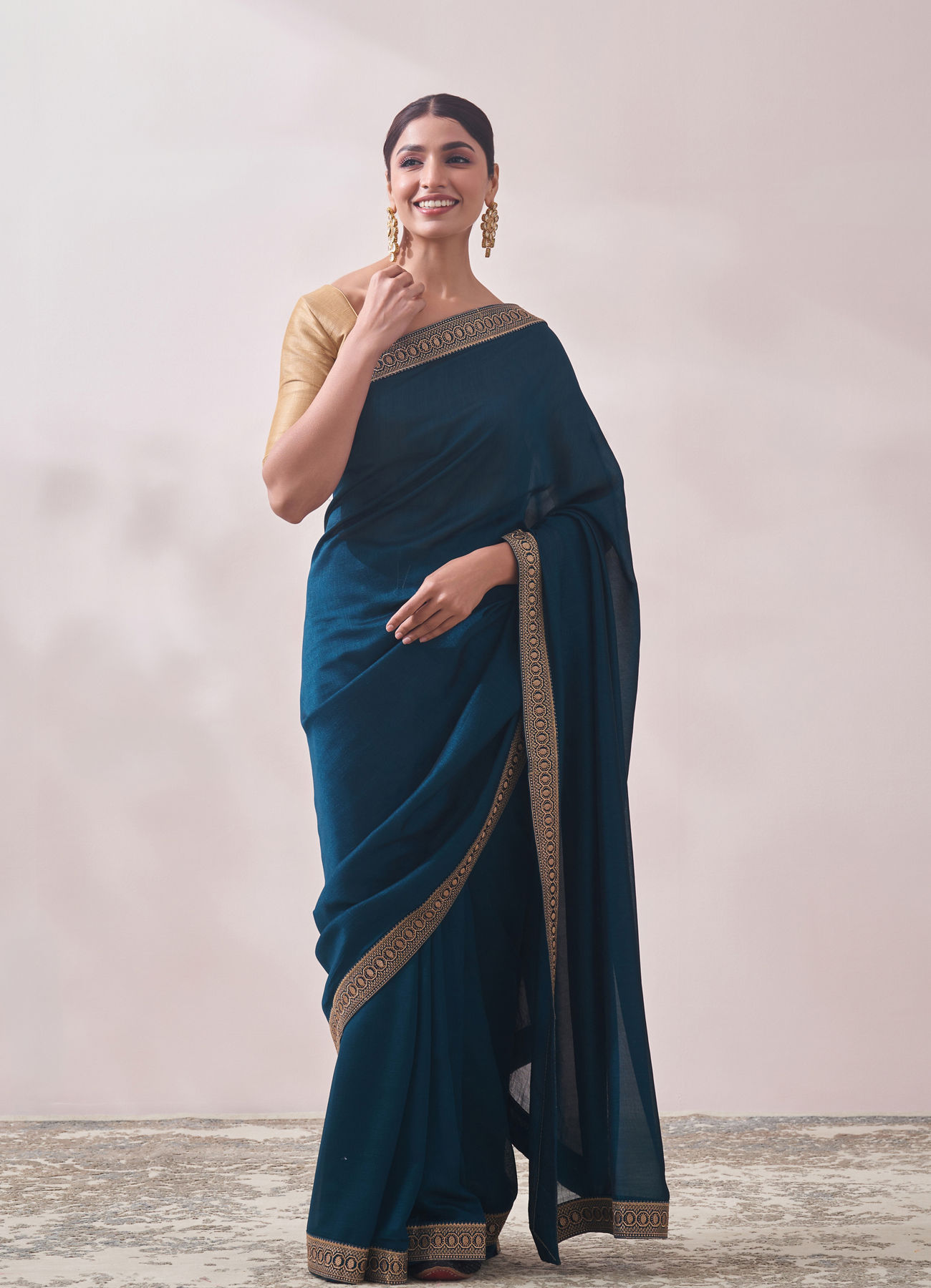 Mohey Women Teal Blue Stone Border Saree