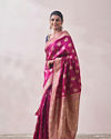 alt message - Mohey Women Magenta Zari Weaved Saree image number 3