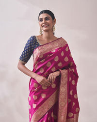 Mohey Women Magenta Zari Weaved Saree