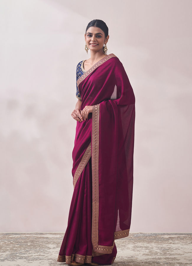 alt message - Mohey Women Deep Wine Patterned Saree image number 3