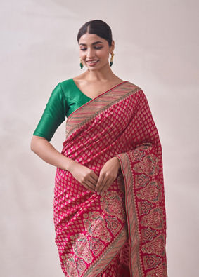 alt message - Mohey Women Rani Pink Zari Work Saree image number 1