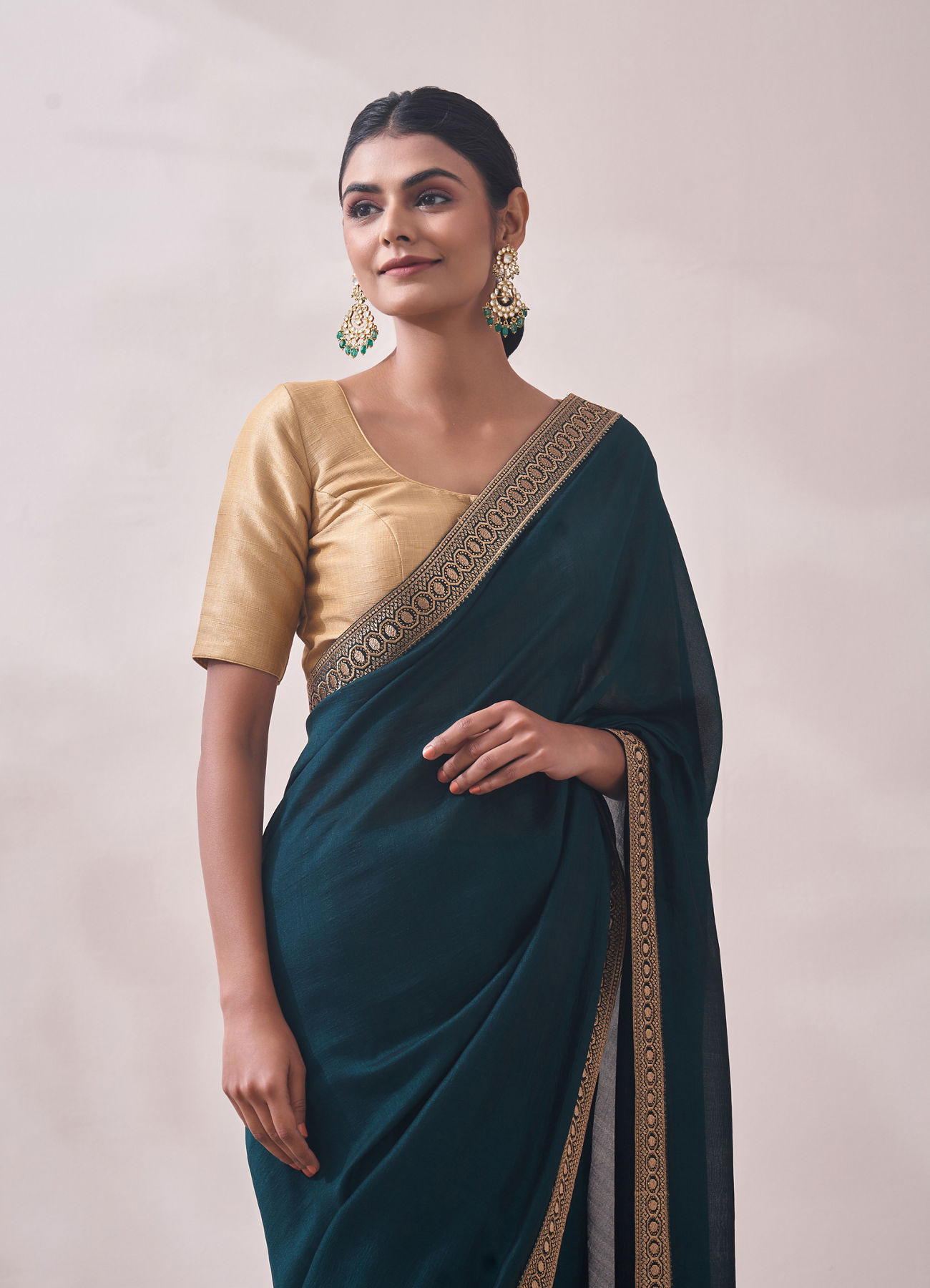 Mohey Women Teal Green Stone Border Saree