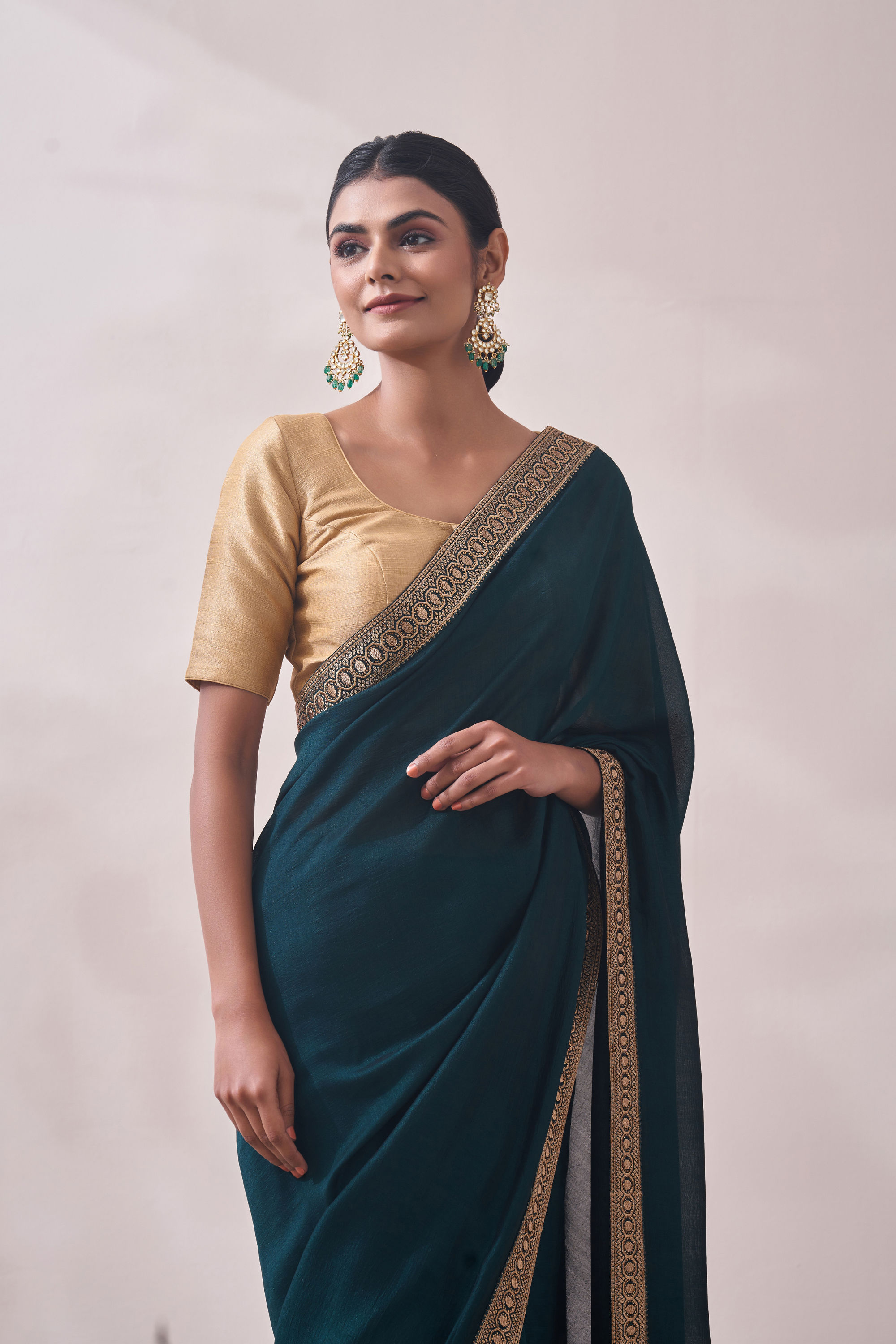 Mohey Women Teal Green Stone Border Saree