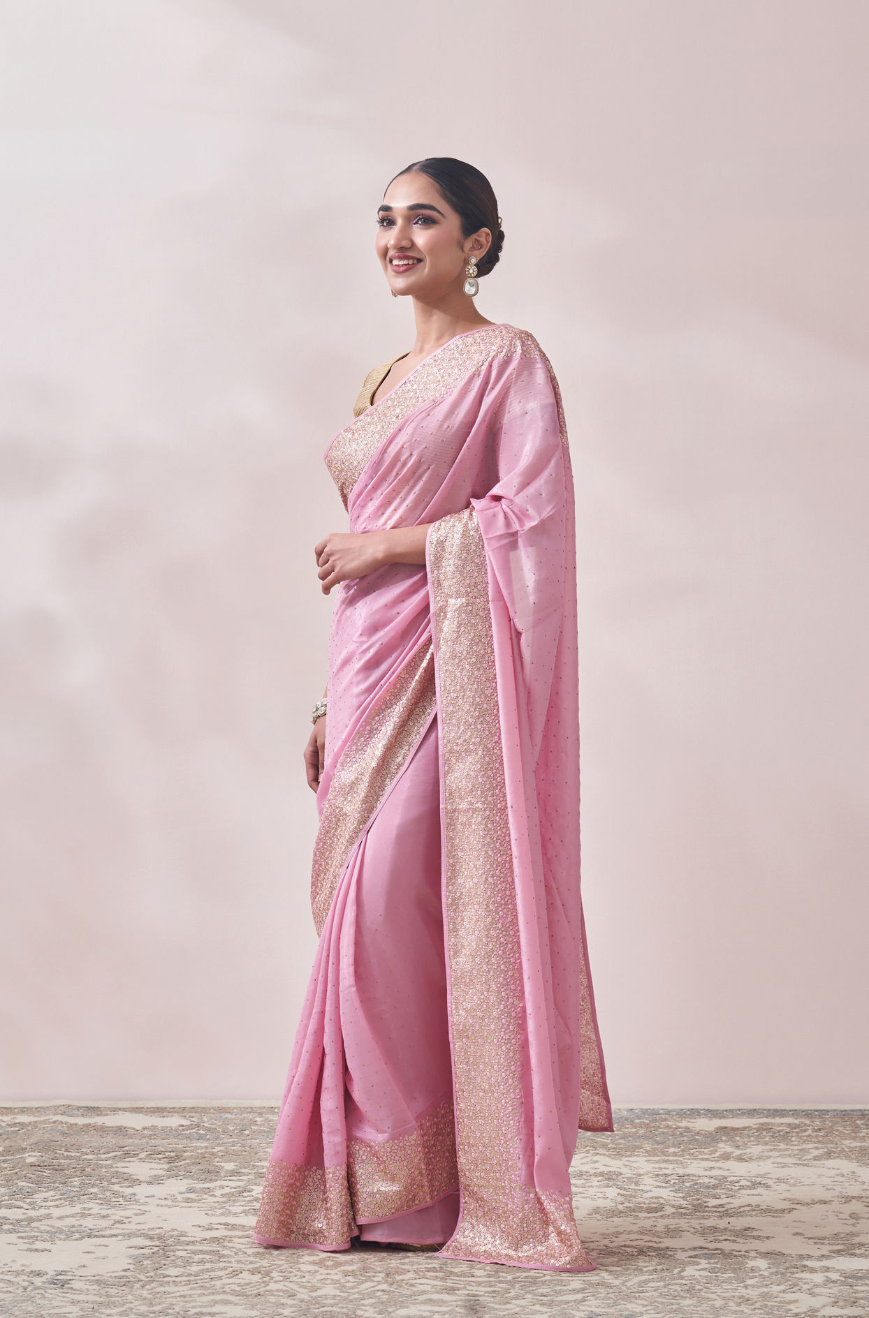 Mohey Women Aqua Pink Patterned Saree