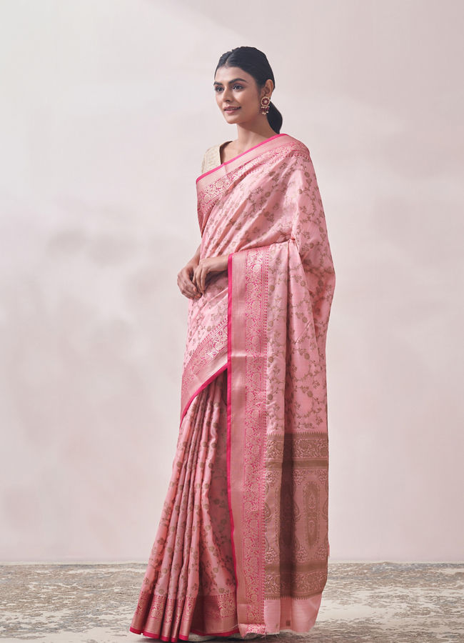 alt message - Mohey Women Light Pink Patterned Saree image number 3