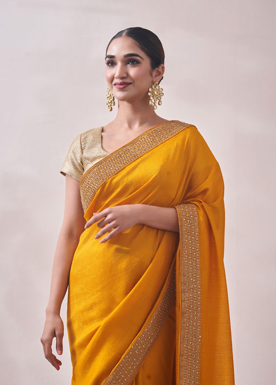 Mohey Women Mustard Yellow Patterned Saree