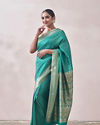 alt message - Mohey Women Rama Green Patterned Saree image number 3