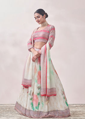 Floral Cream and Pink Patterned Lehenga image number 2