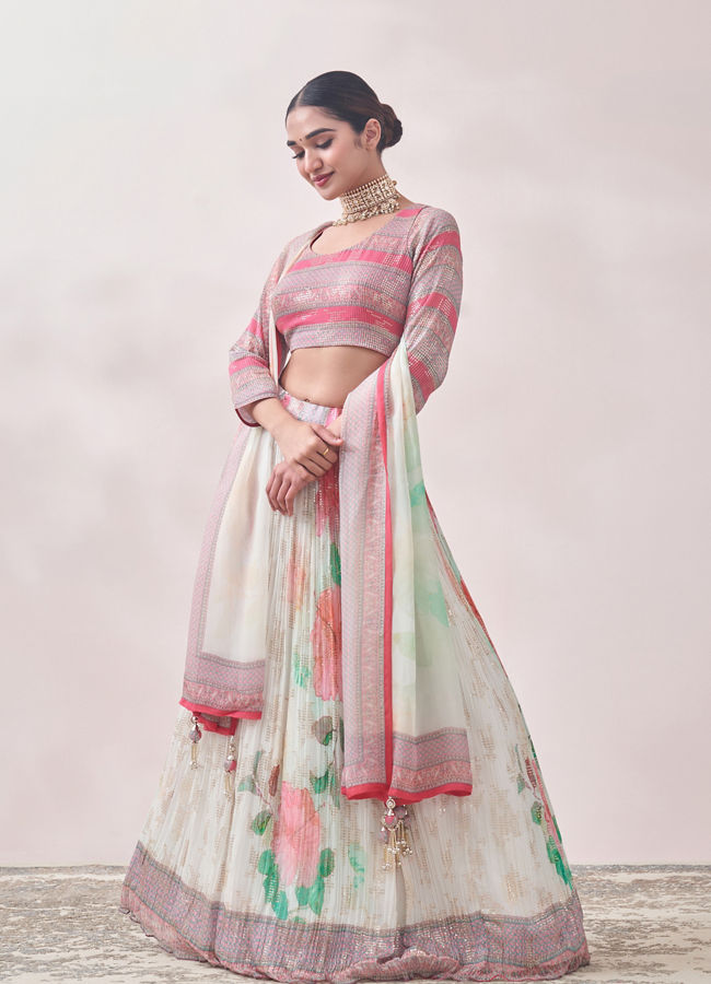 Floral Cream and Pink Patterned Lehenga image number 2