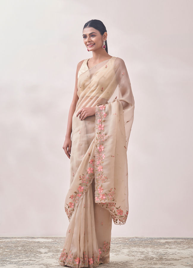 Mohey Women Classy Mauve Patterned Saree image number 3