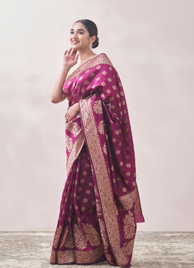 Mohey Women Berry Wine Patterned Saree