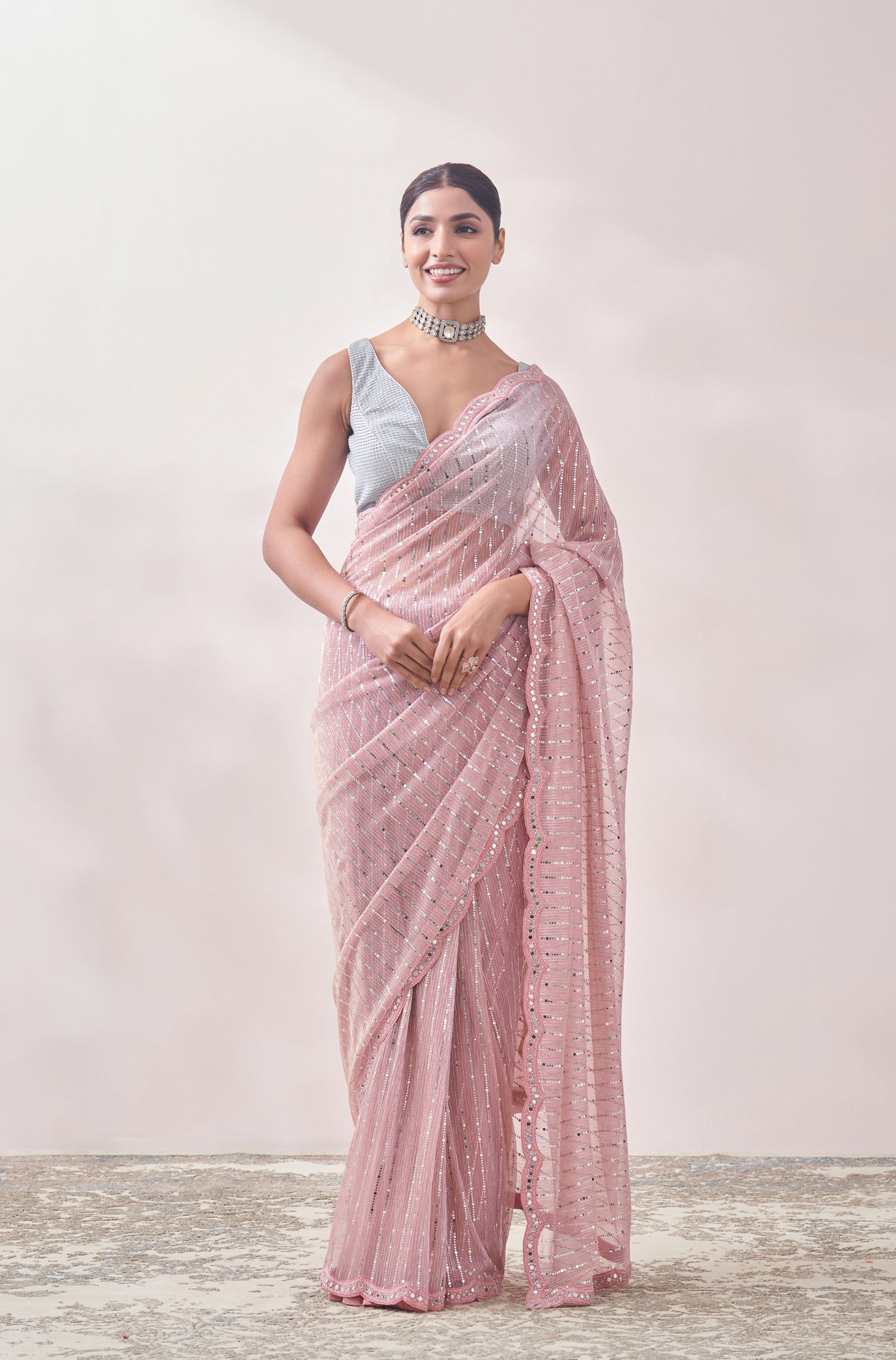 alt message - Mohey Women Aqua Pink Patterned Saree image number 0