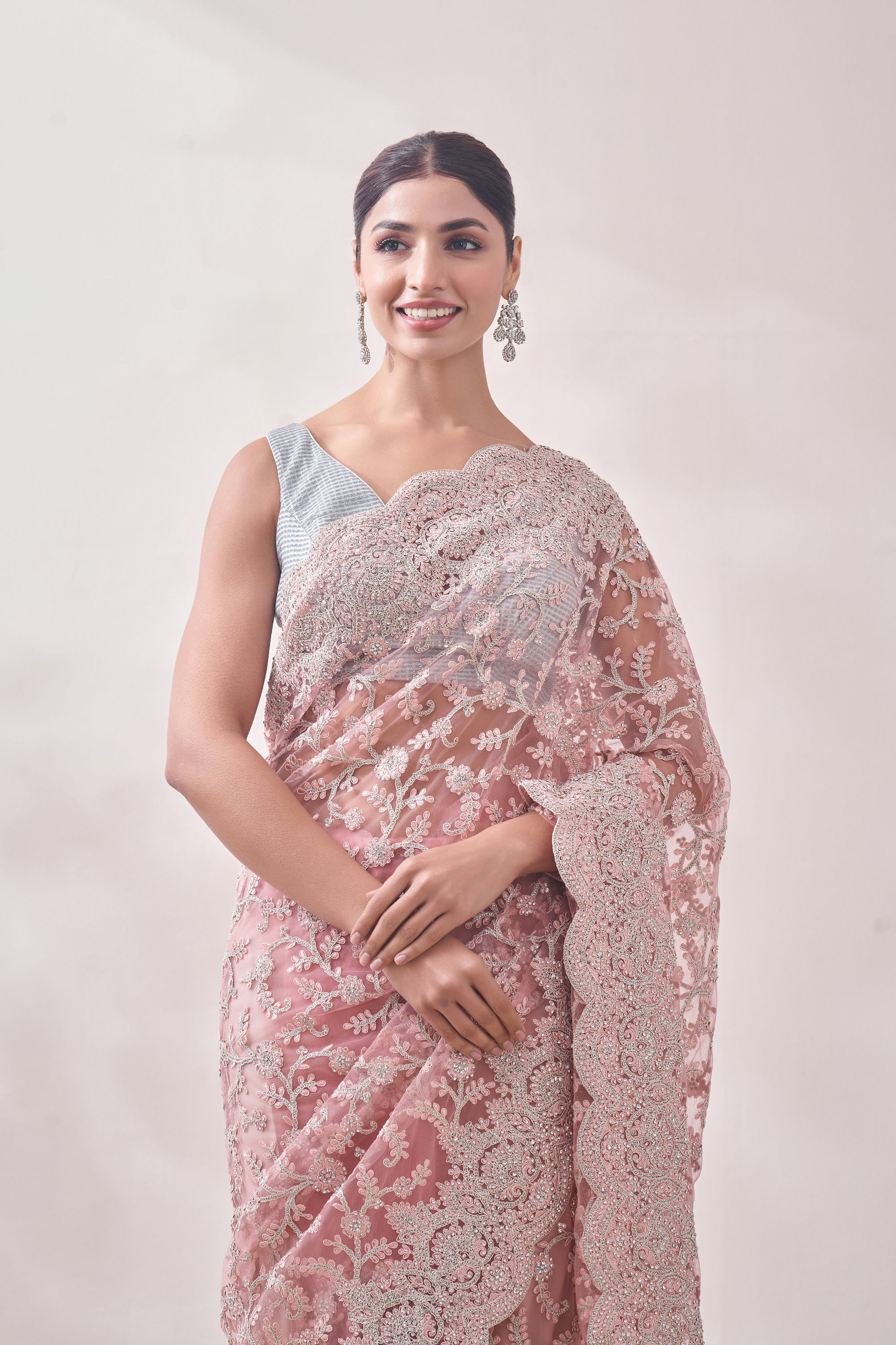 Mohey Women Blush Pink Zari Embroidered Saree