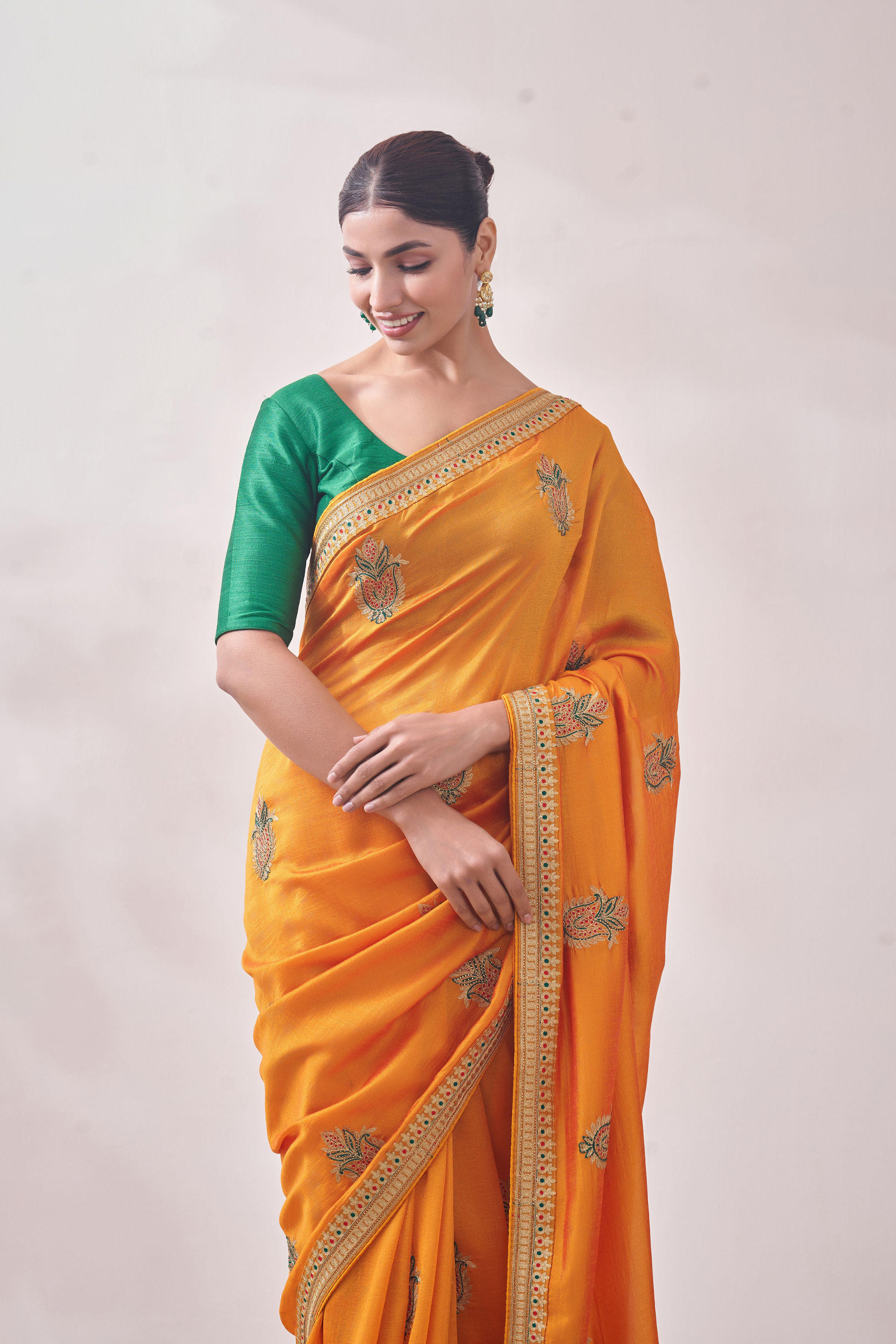 Mohey Women Mustard Yellow Saree