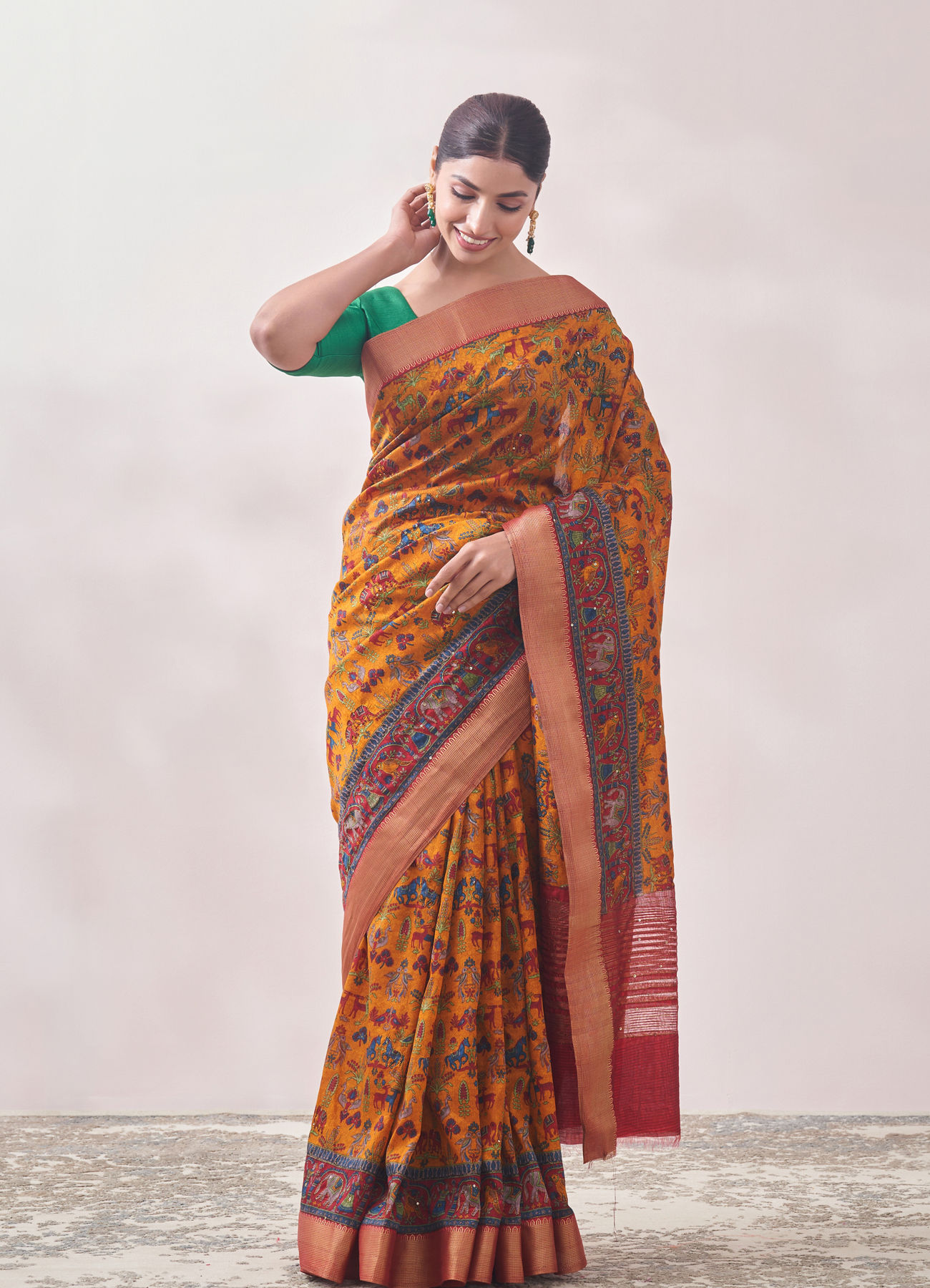 Mohey Women Yellow Patterned Saree