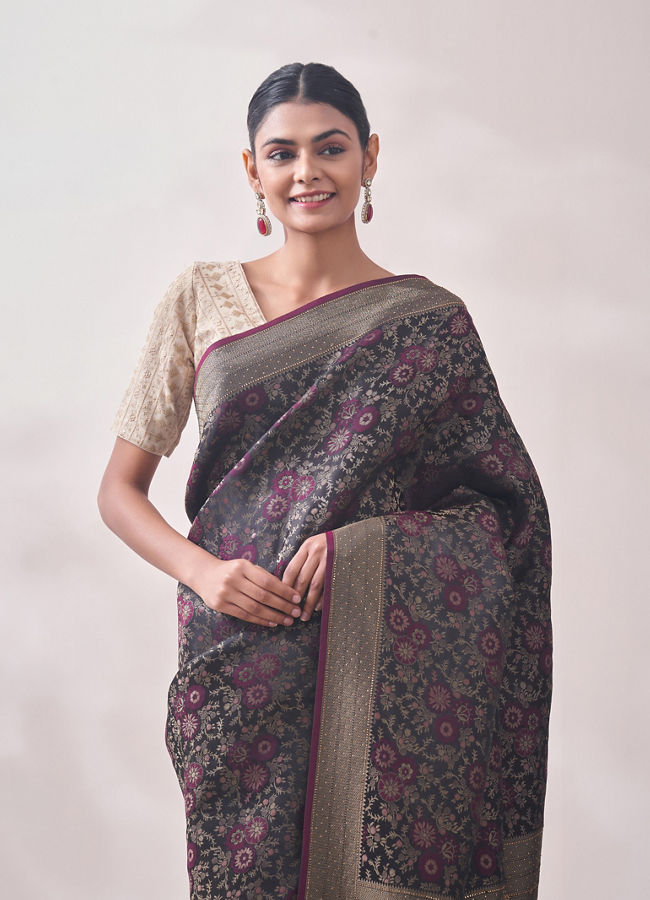 Mohey Women Royal Wine Patterned Saree