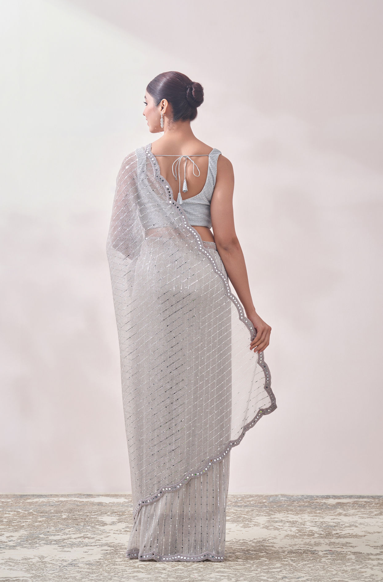 Mohey Women Smoke Grey Mirror Work Saree