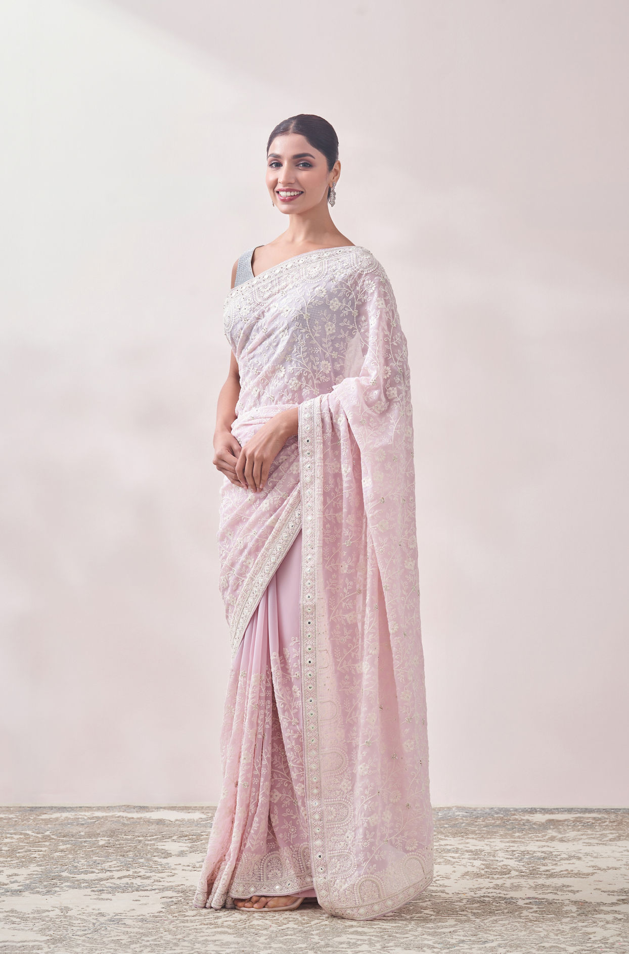 Mohey Women Light Pink Self Embroidered Saree