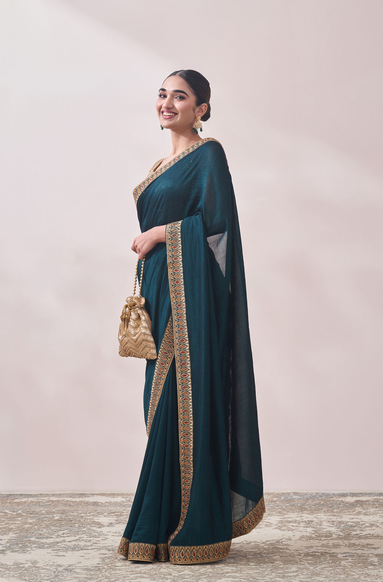 Dark Green Saree with Contrast Border image number 3