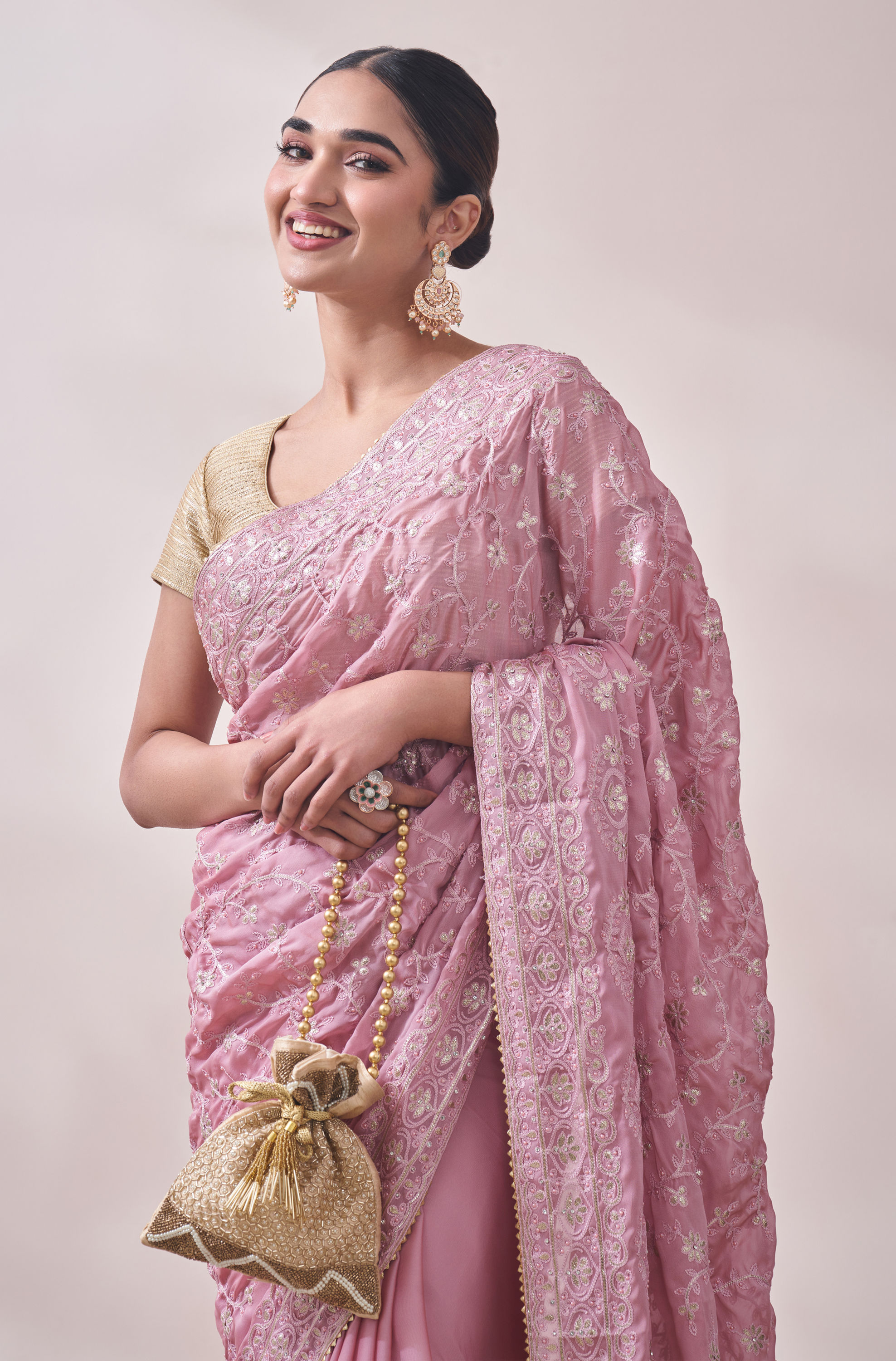 Mohey Women Light Pink Embroidered Saree