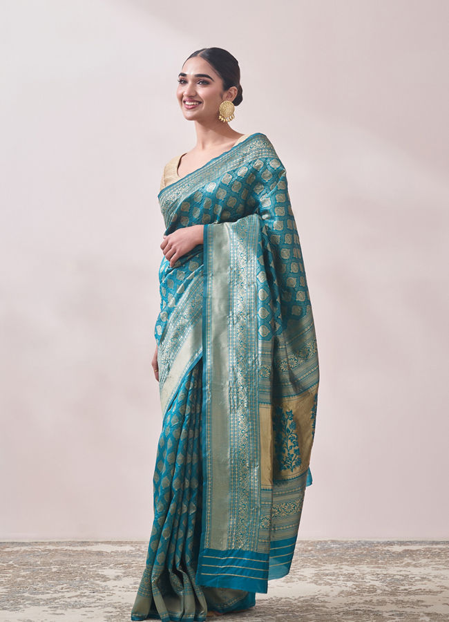 alt message - Mohey Women Turquoise Blue Zari Weaved Saree image number 3