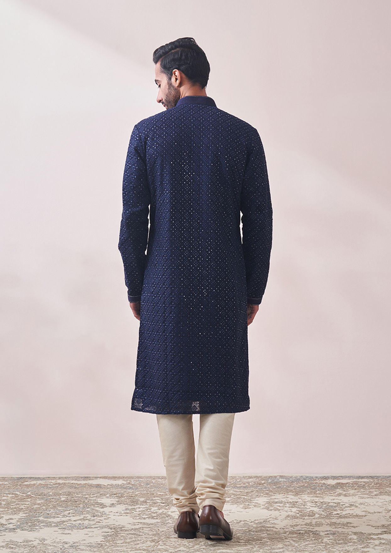 alt message - Twamev Men Twilight Blue Chikankari Kurta Set image number 3