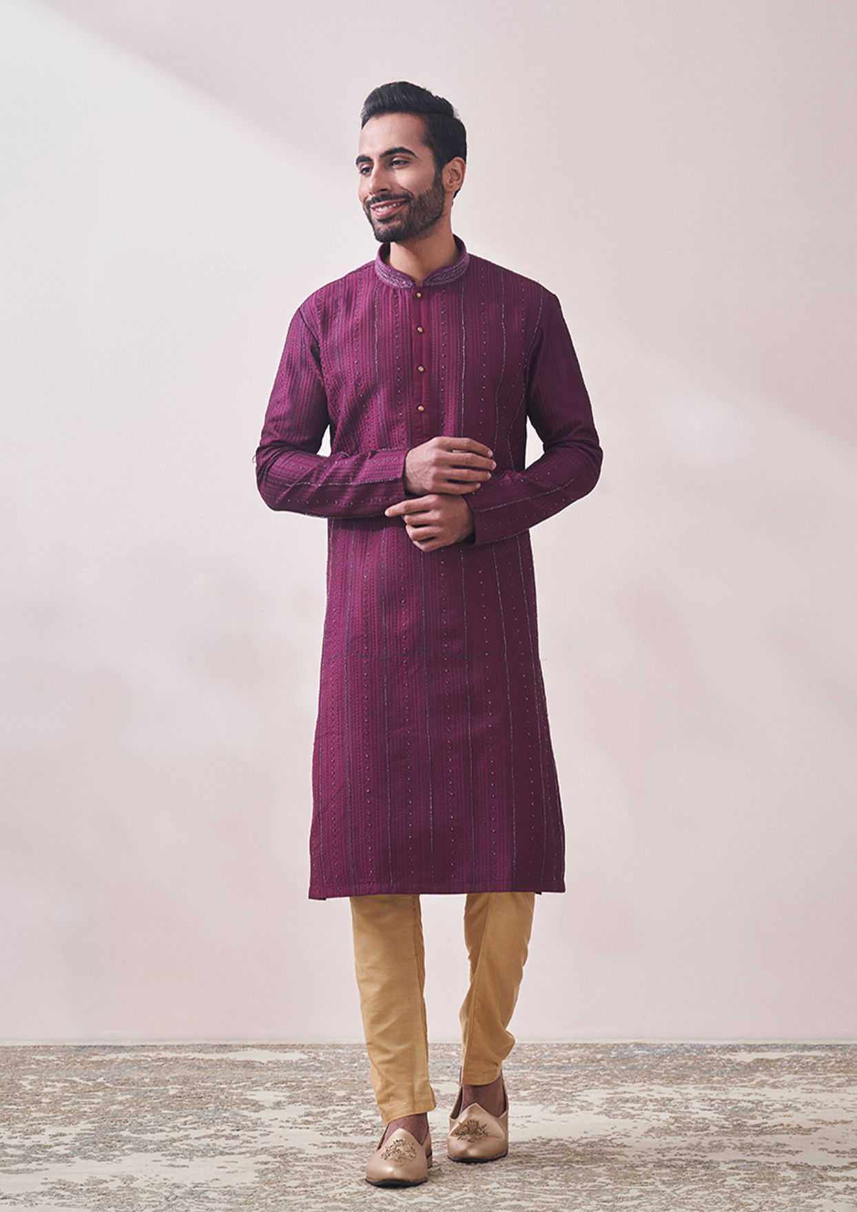 alt message - Twamev Men Berry Wine Self Design Kurta Set image number 1