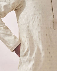 Twamev Men Vanilla Cream Jacquard Kurta Set