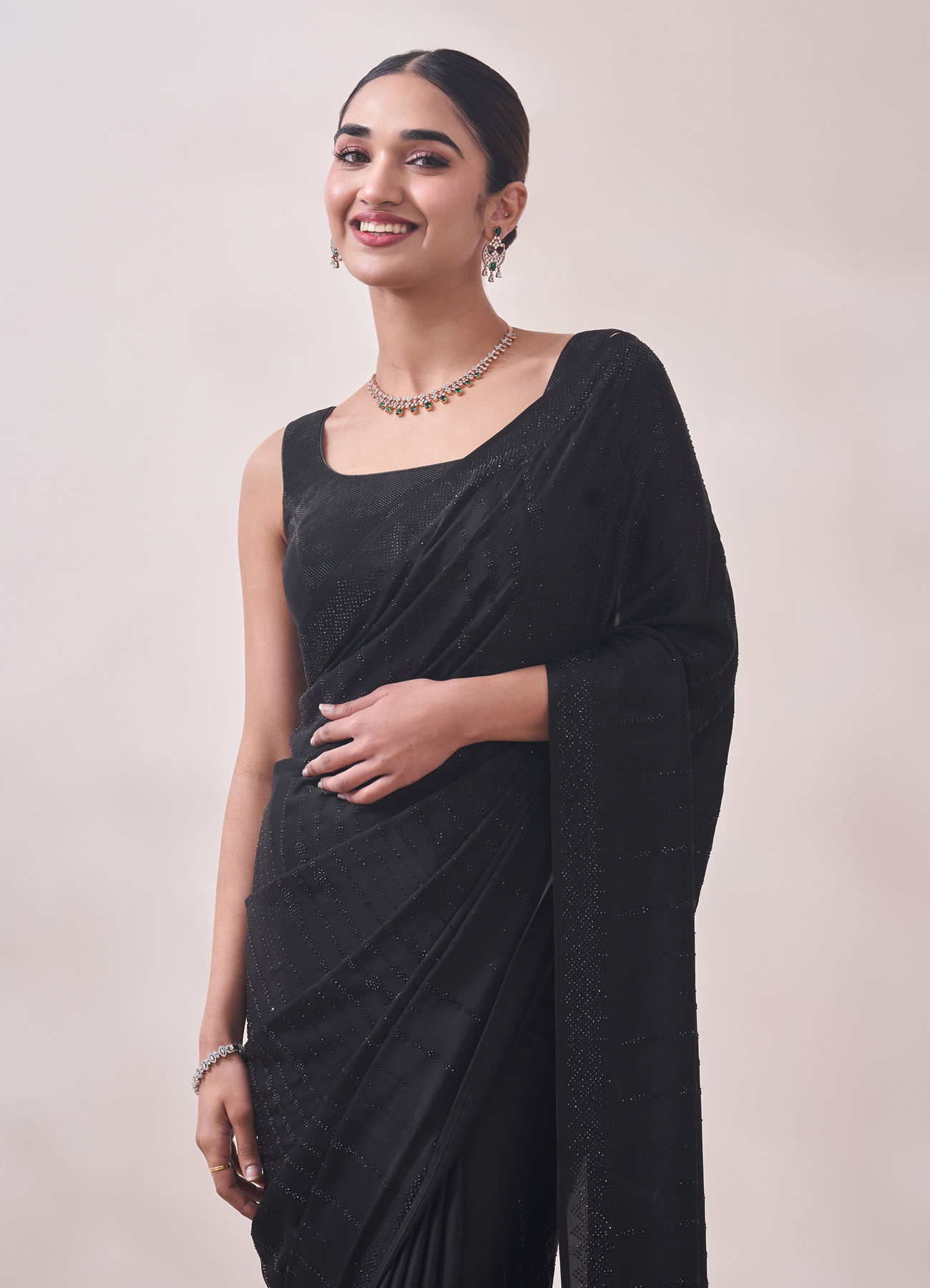 Mohey Women Black Self Design Saree