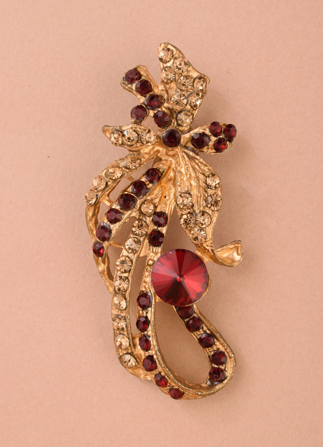 alt message - Manyavar Men Ruby Red Stone Embedded Floral Brooch image number 0