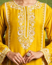 Twamev Women Emerald Elegance Stitched Suit