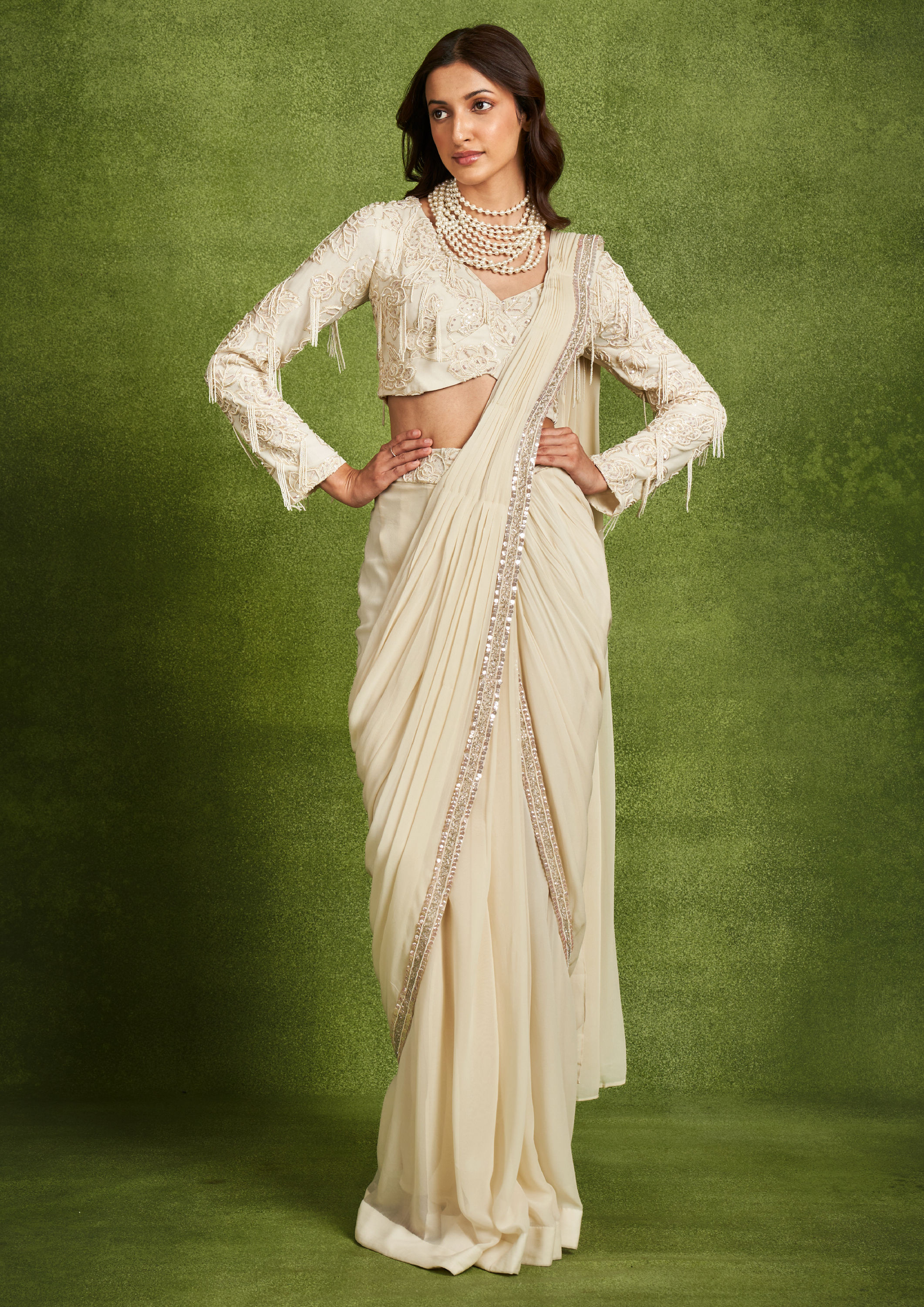 Twamev Women Classical Cream Georgette Saree