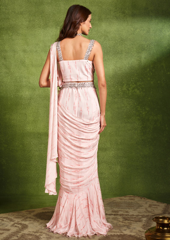 Twamev Women Trendy Cream Chinon Saree