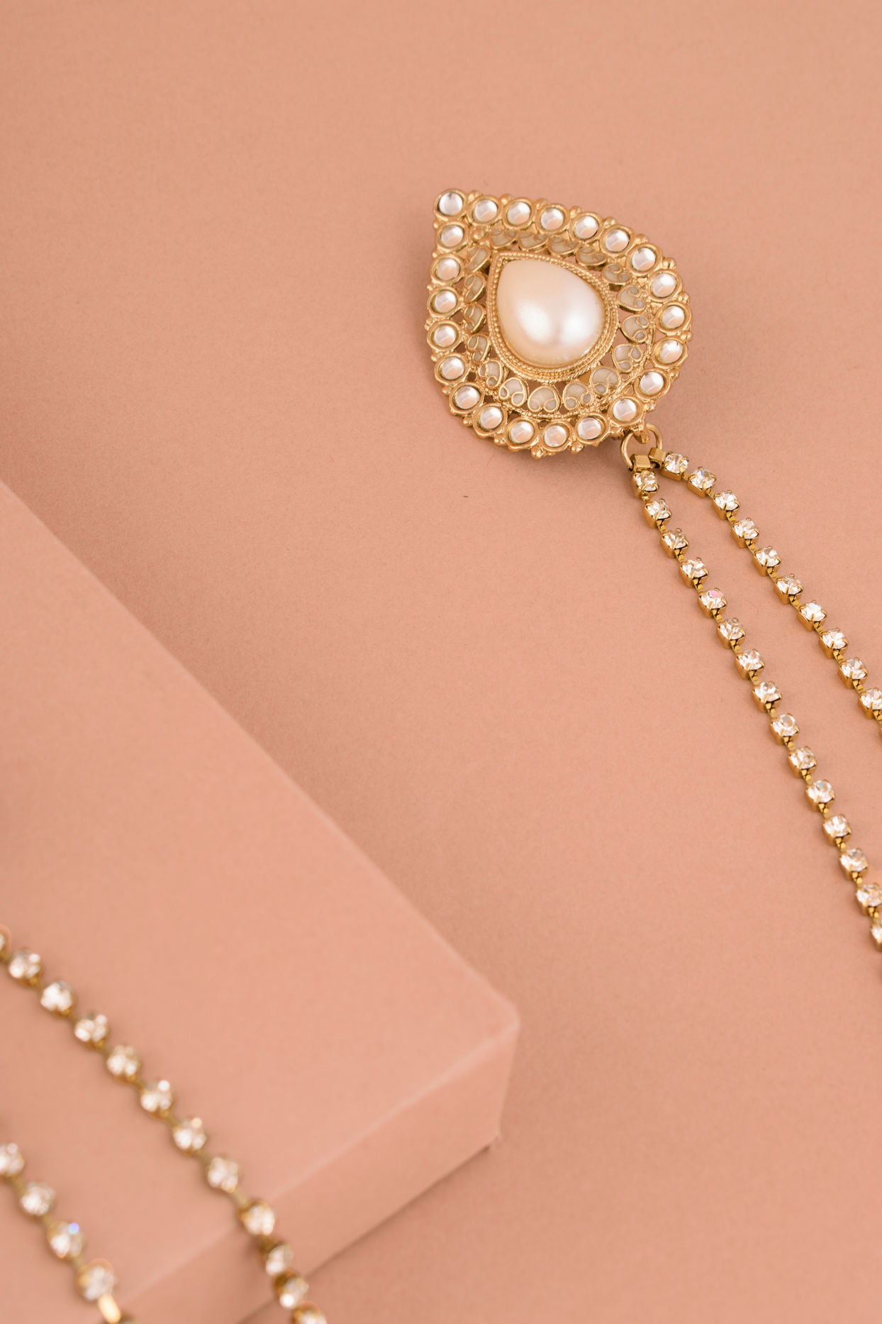 Manyavar Men Baby Pink Pearl Embedded Chain Brooch