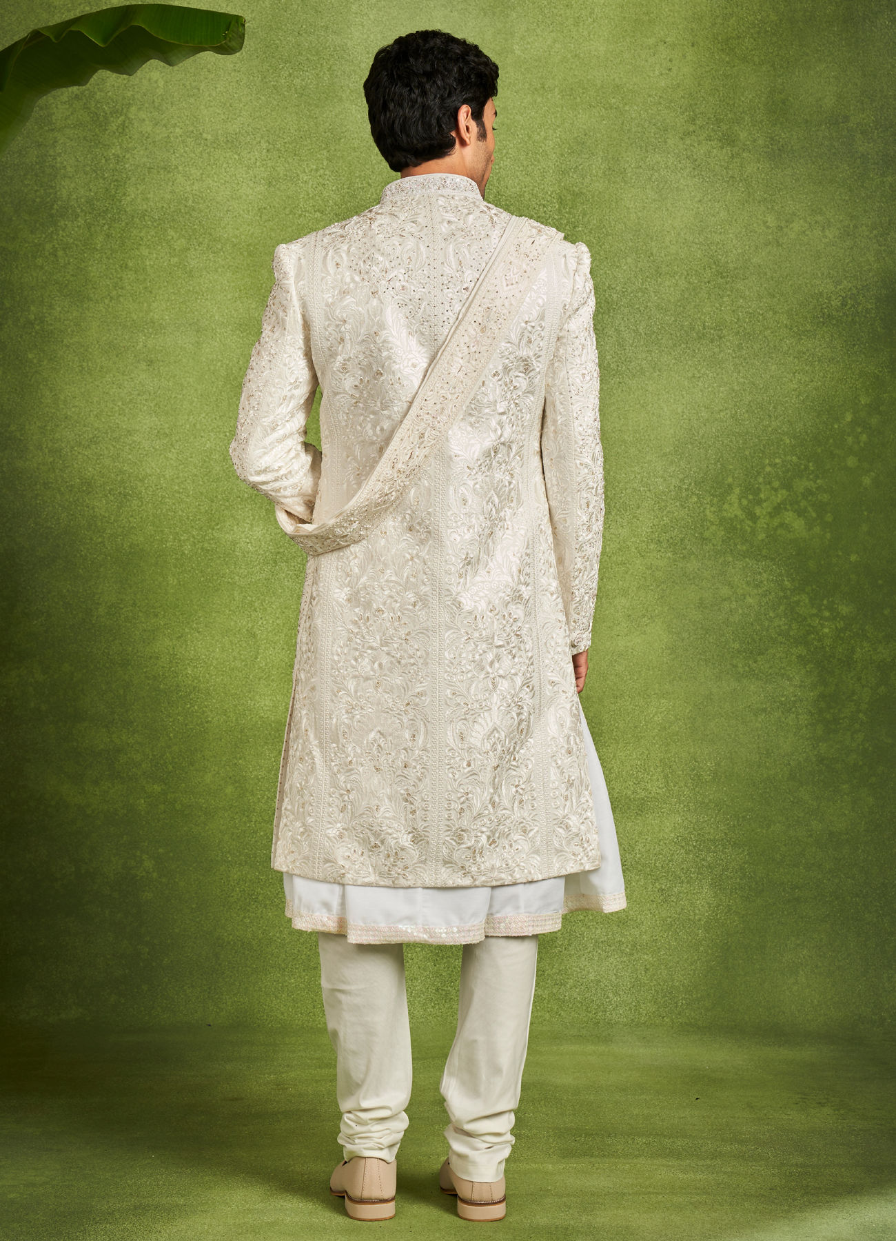 Twamev Men Ivory Silk Resham Stone Embroidered Sherwani