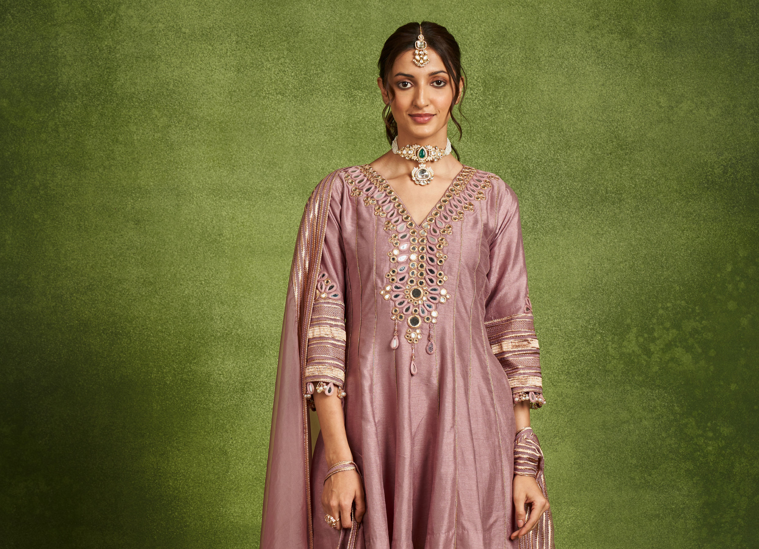 Twamev Women Lavender Silk Mirror Work Dhoti Suit