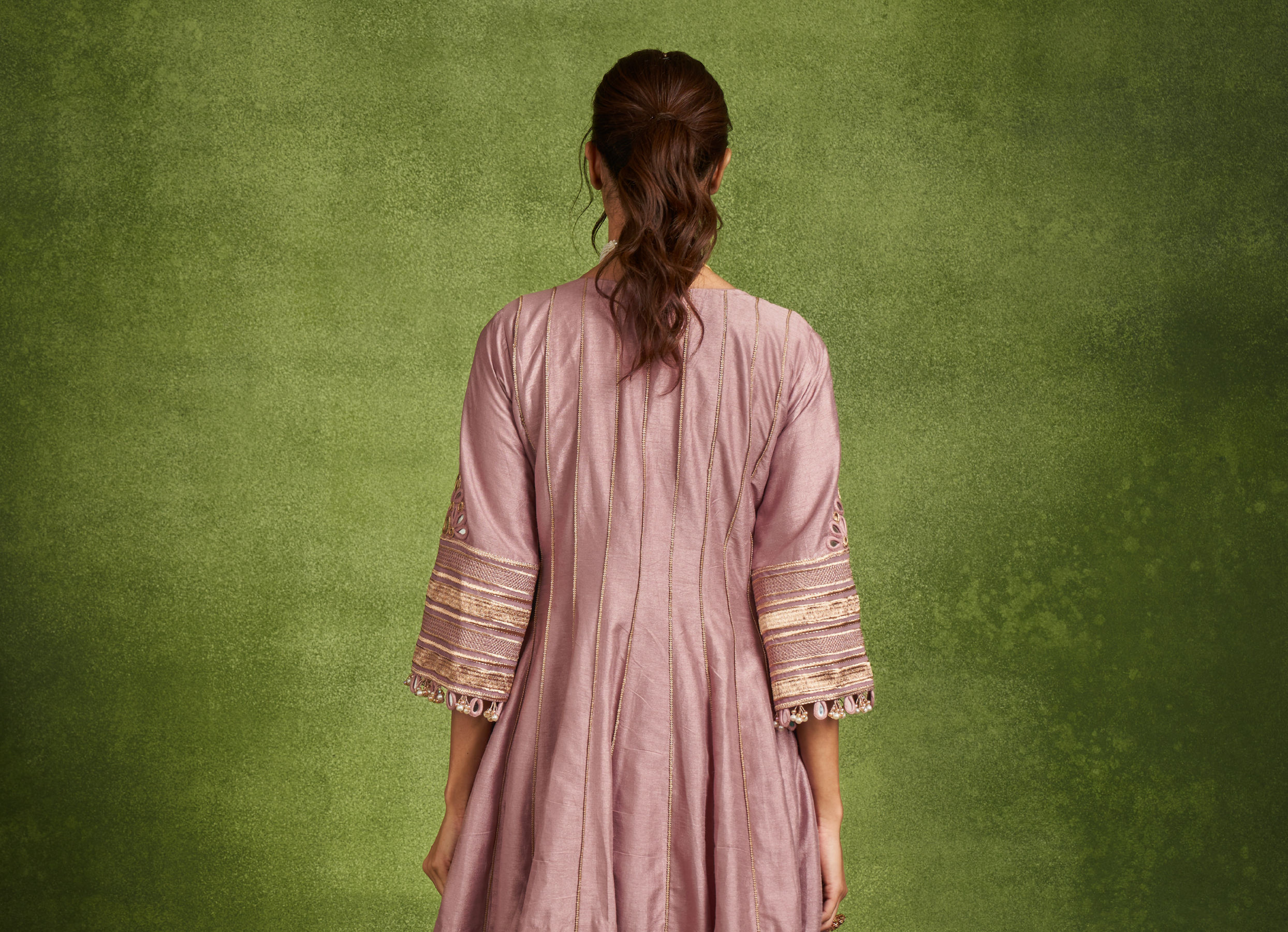 Twamev Women Lavender Silk Mirror Work Dhoti Suit