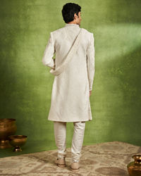 Twamev Men Ivory Silk Zardosi Jaal Embroidered Sherwani