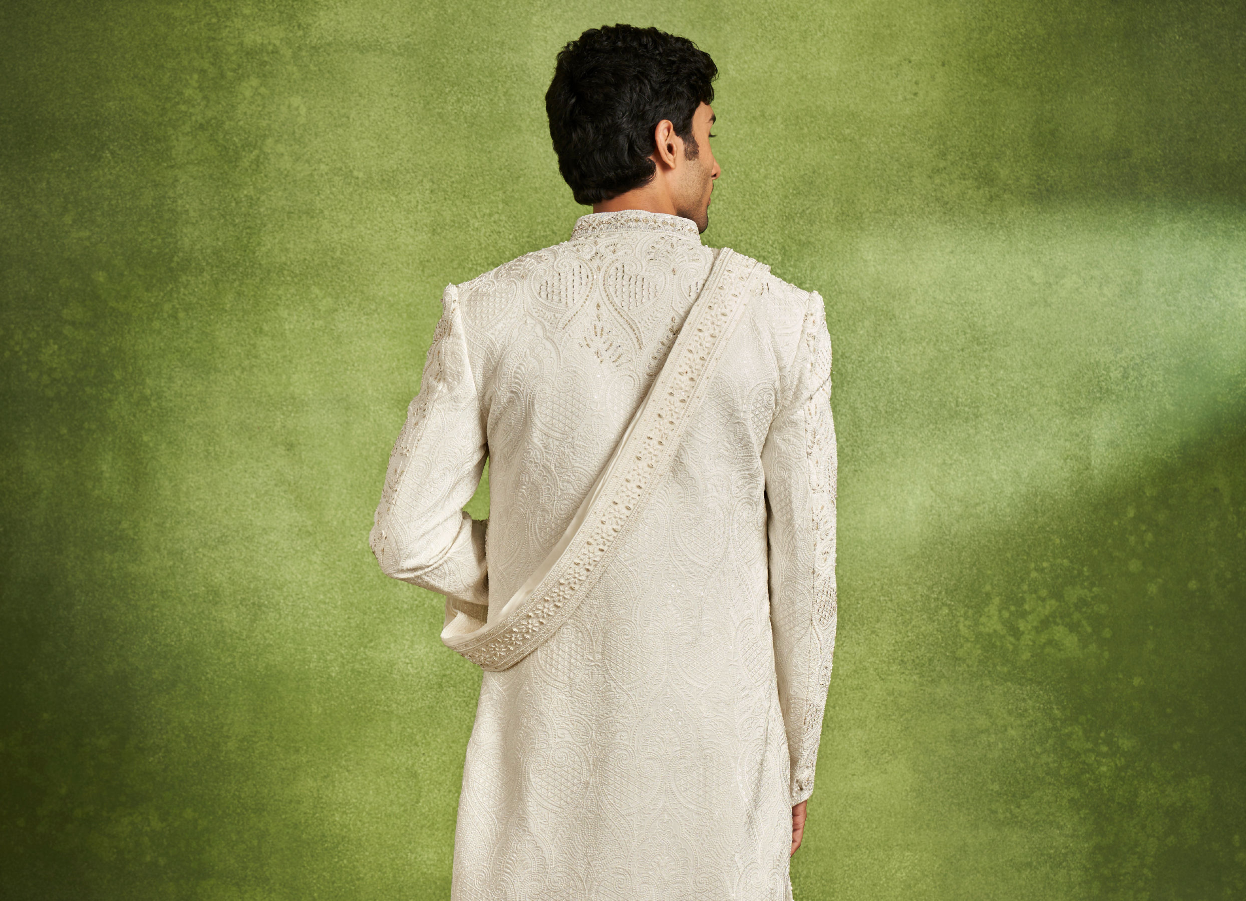 Twamev Men Ivory Silk Zardosi Jaal Embroidered Sherwani