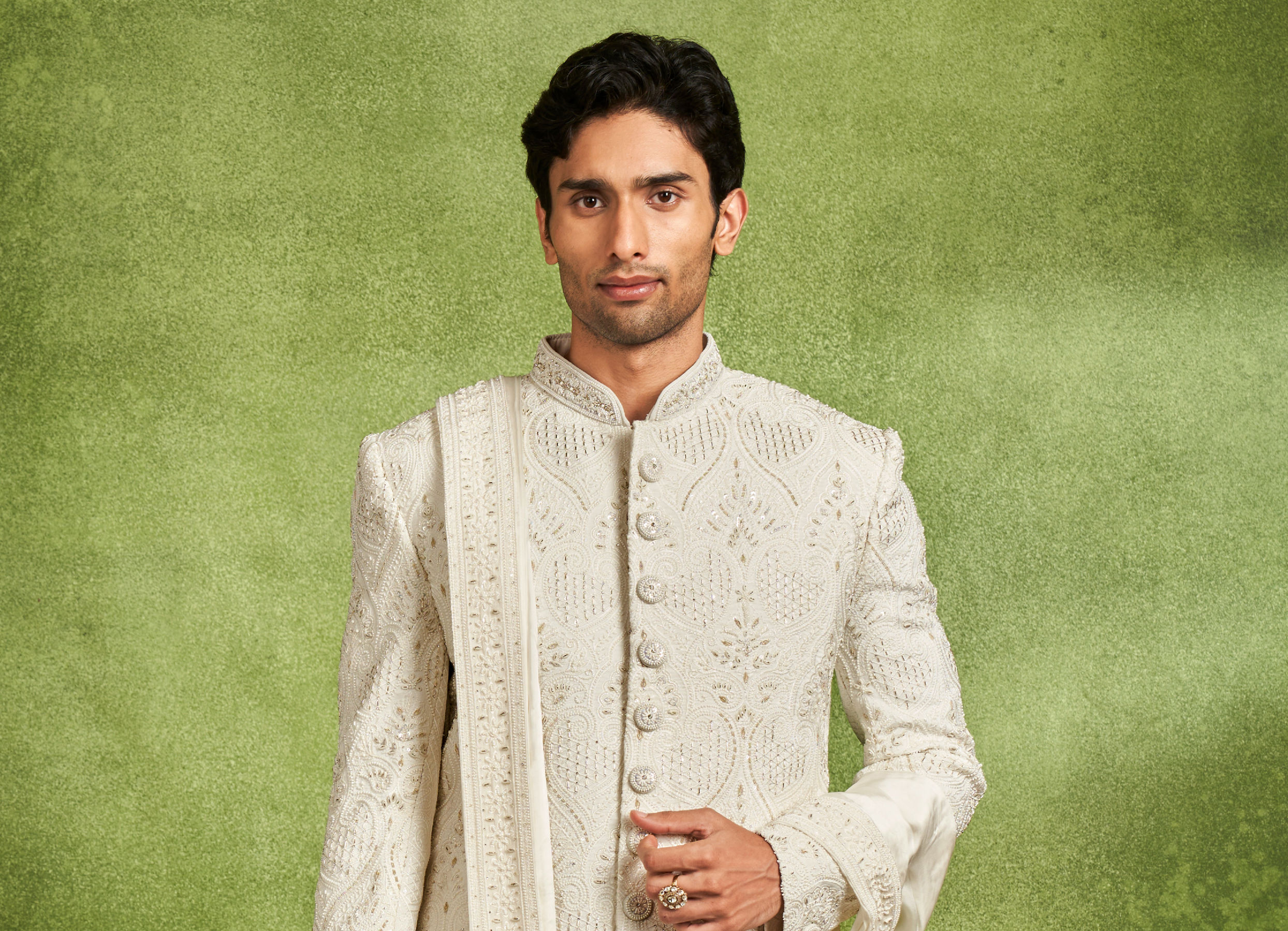 Twamev Men Ivory Silk Zardosi Jaal Embroidered Sherwani