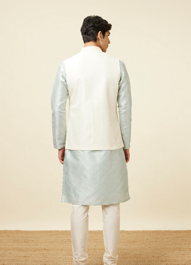 alt message - Manyavar Men Blissful Cream Shade Jacket image number 3