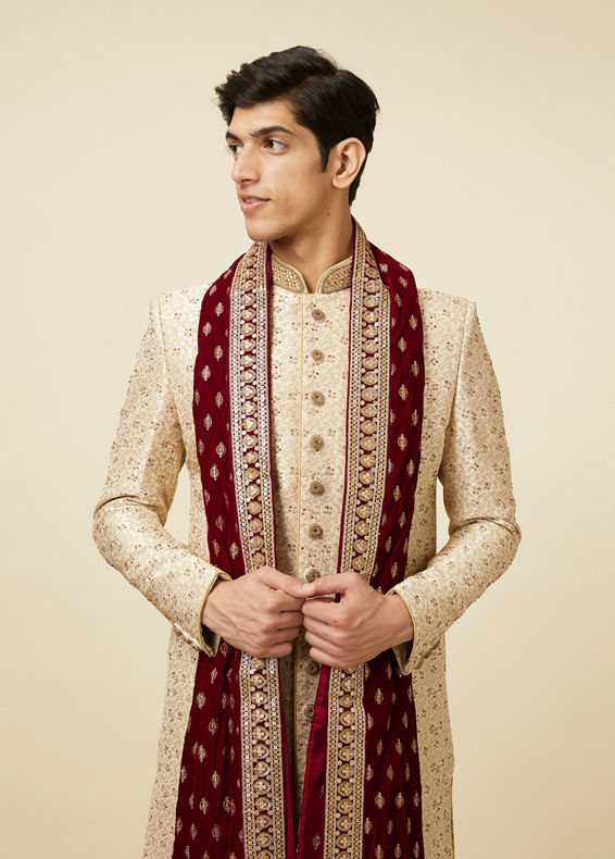 Manyavar Men Cream Bel Buti Patterned Sherwani set