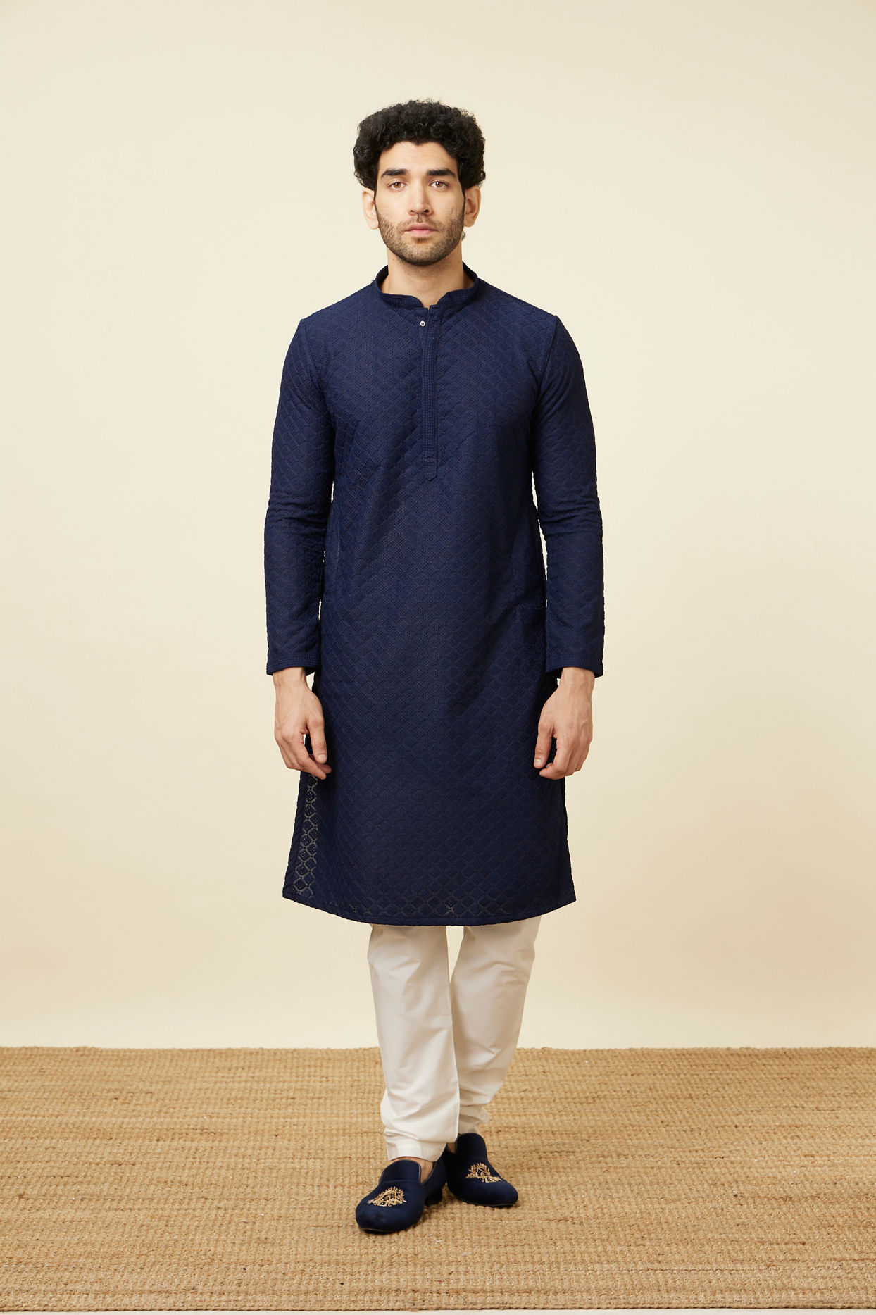 alt message - Manyavar Men Traditional Chikankari Blue Kurta Set image number 2